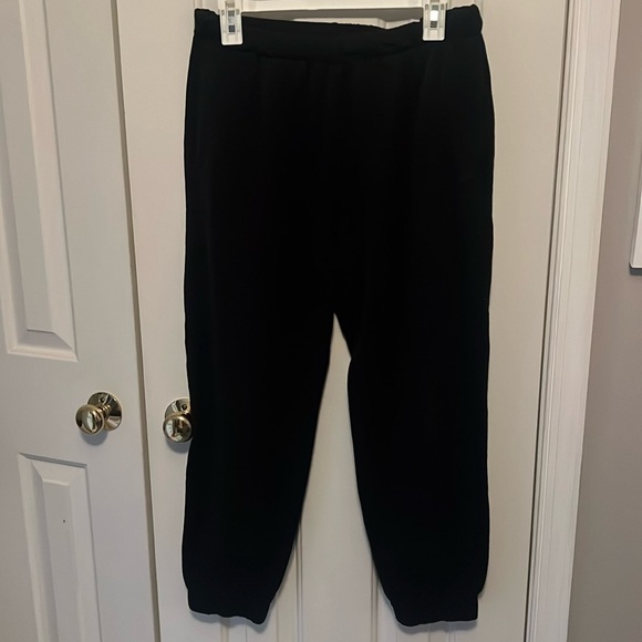 Women’s Hollister black sweatpants - Picture 1 of 1